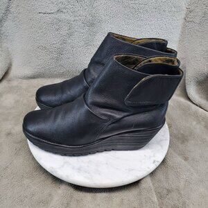 Fly London Shoes Womens EU 39 US 8 Yegi Black Leather Wedge Ankle Boots